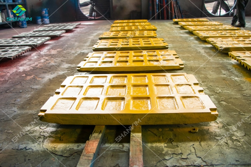 jaw plate,mantle,blow bar,crusher parts,crusher wear parts,hammer