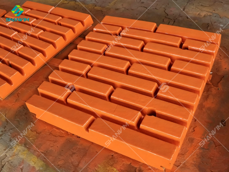 jaw crusher spare parts,crusher parts,jaw plate,jaw liner,fixed jaw plate,swing jaw plate
