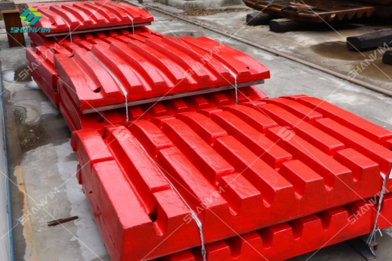 jaw crusher spare parts,jaw plate,swing jaw plate,fixed jaw plate,jaw liner